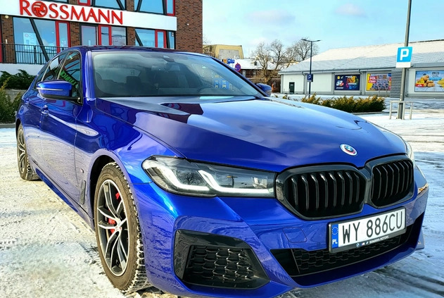 BMW Seria 5 cena 346245 przebieg: 38000, rok produkcji 2022 z Toruń małe 562